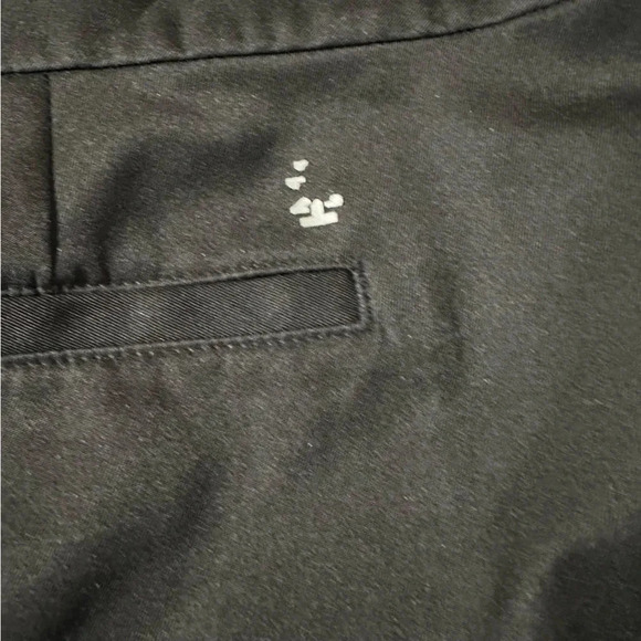 Izod Golf women's size 18 black golf shorts - Picture 4 of 5